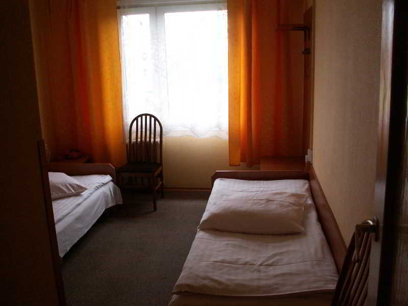 Hotel Pod Debem Tarnow Luaran gambar